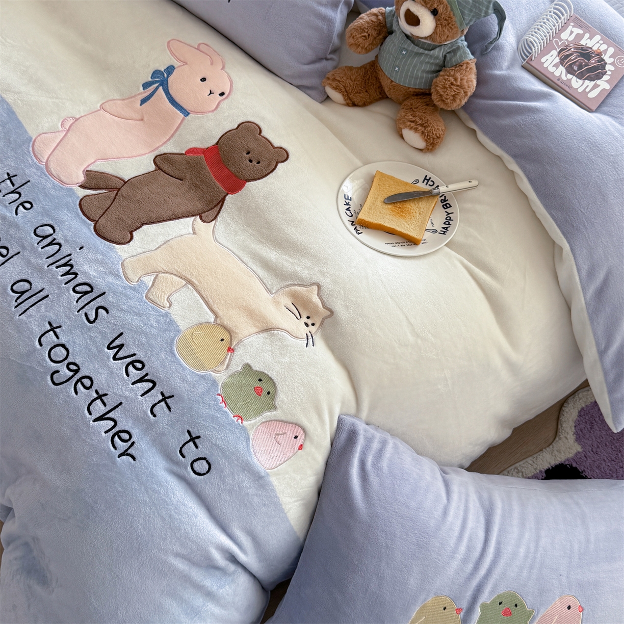 91家纺网 家纺一手货源 找家纺 （总）暖生活 2025新款牛奶绒贴布绣工艺款床盖四件套 （会员-5元）