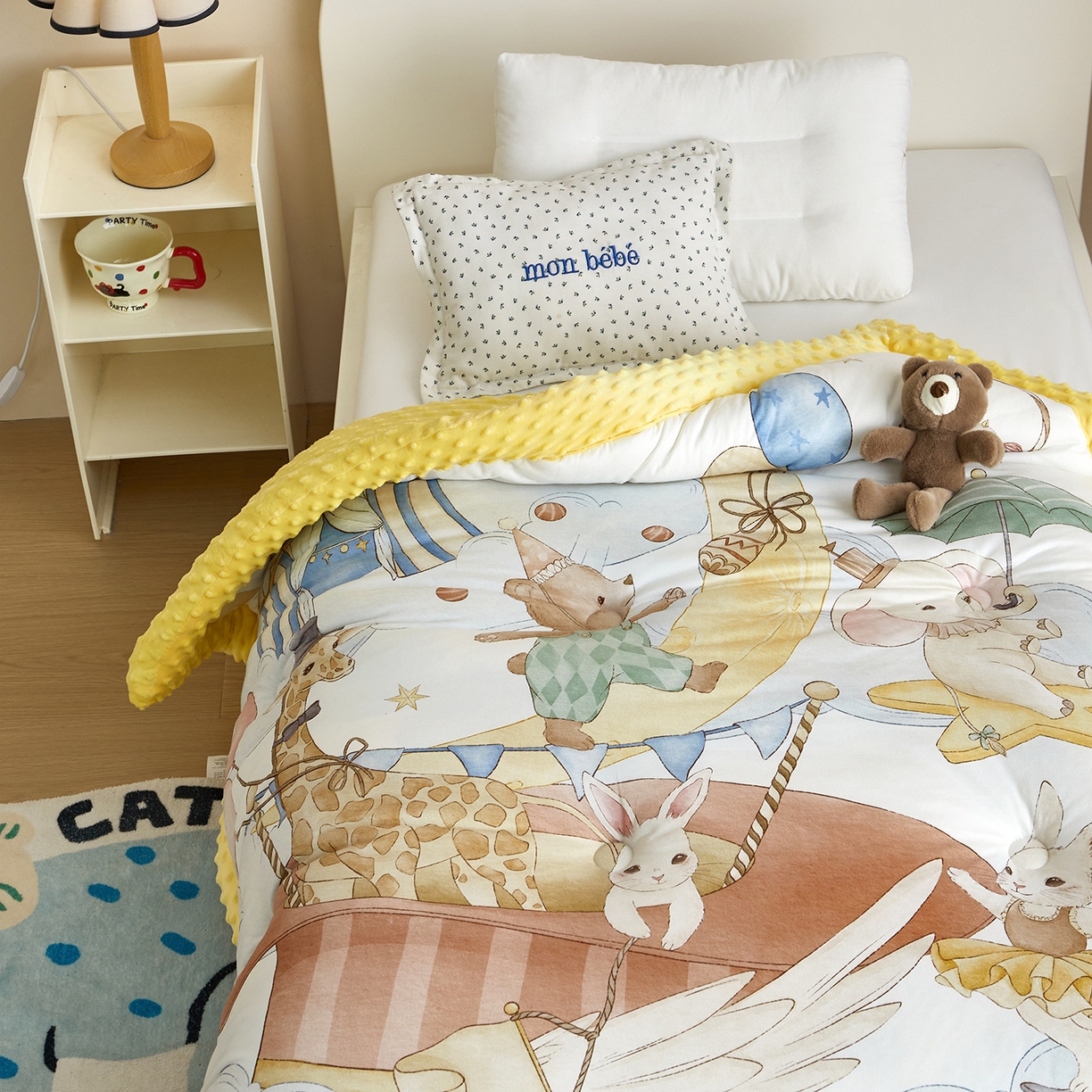 91家纺网 家纺一手货源 找家纺 荷马之梦 2025新款针织棉数码印花大版手绘原创豆豆绒被芯儿童被子春秋被冬被-梦境系列 梦境-云端演出