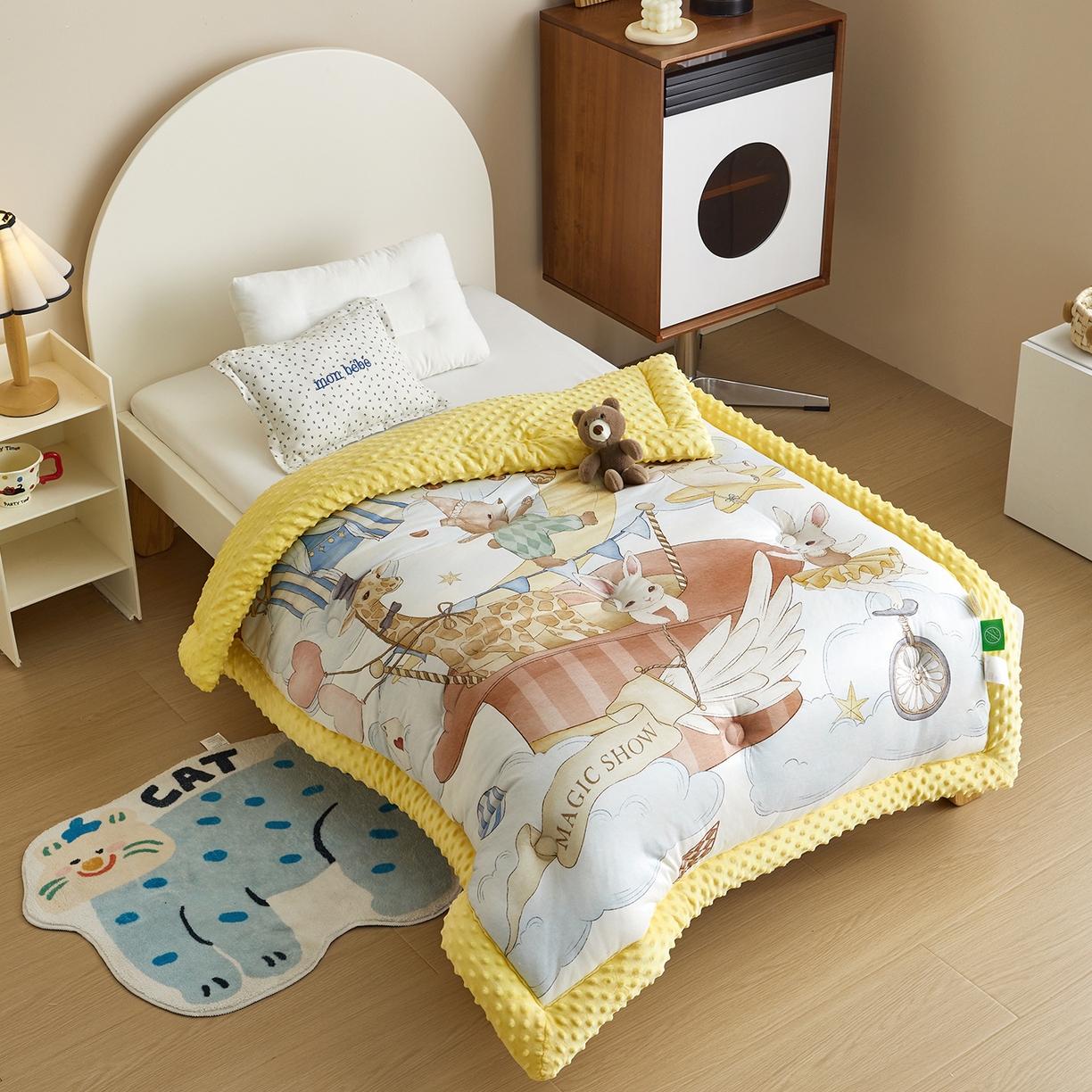 91家纺网 家纺一手货源 找家纺 荷马之梦 2025新款针织棉数码印花大版手绘原创豆豆绒被芯儿童被子春秋被冬被-梦境系列 梦境-云端演出