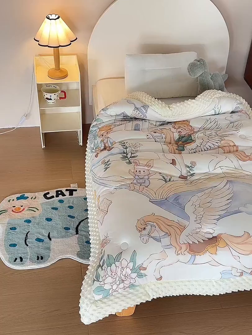 91家纺网 家纺一手货源 找家纺 荷马之梦 2025新款针织棉数码印花大版手绘原创豆豆绒被芯儿童被子春秋被冬被-梦境系列 梦境-飞马小王子