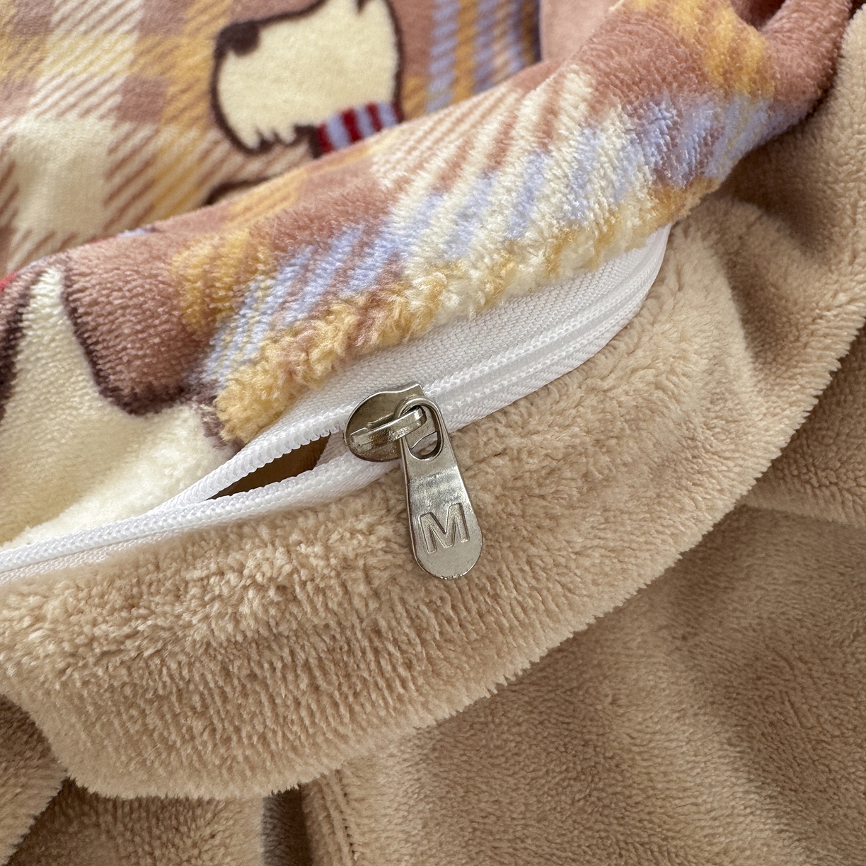 91家纺网 家纺一手货源 找家纺 （总）沐芷 2025加厚A类牛奶绒被套被罩高克重加厚珊瑚绒四件套卡通简约加绒单被套