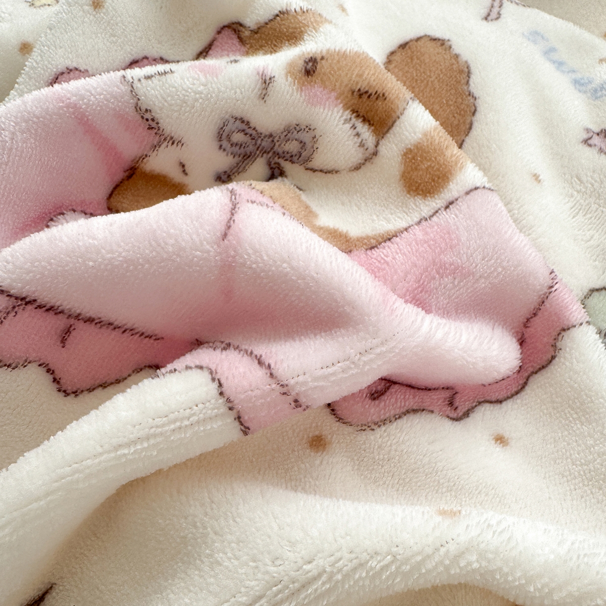 91家纺网 家纺一手货源 找家纺 沐芷 2025加厚A类牛奶绒被套被罩高克重加厚珊瑚绒四件套卡通简约加绒单被套 【绒】猫咪礼物