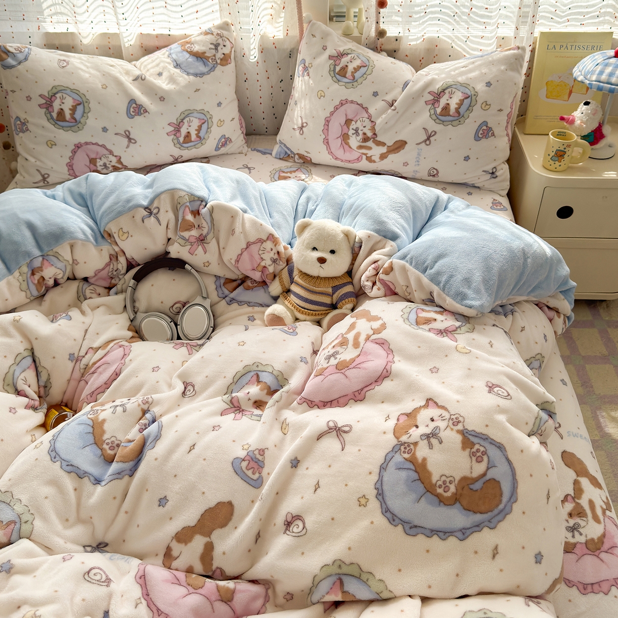 91家纺网 家纺一手货源 找家纺 沐芷 2025加厚A类牛奶绒被套被罩高克重加厚珊瑚绒四件套卡通简约加绒单被套 【绒】猫咪礼物