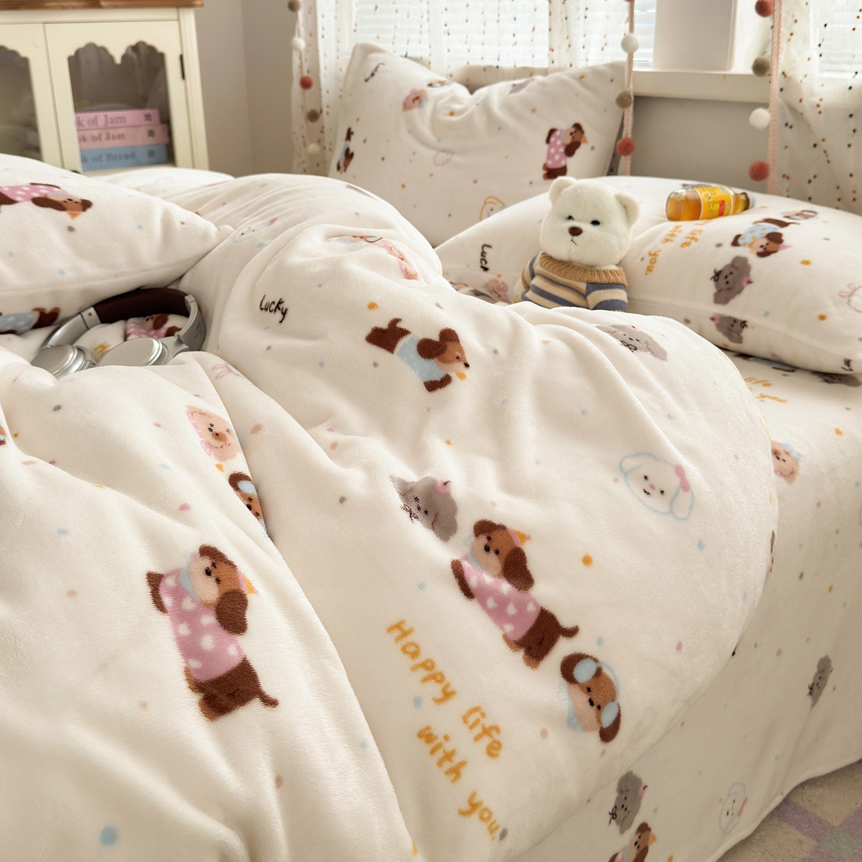 91家纺网 家纺一手货源 找家纺 沐芷 2025加厚A类牛奶绒被套被罩高克重加厚珊瑚绒四件套卡通简约加绒单被套 【绒】腊肠狗联盟