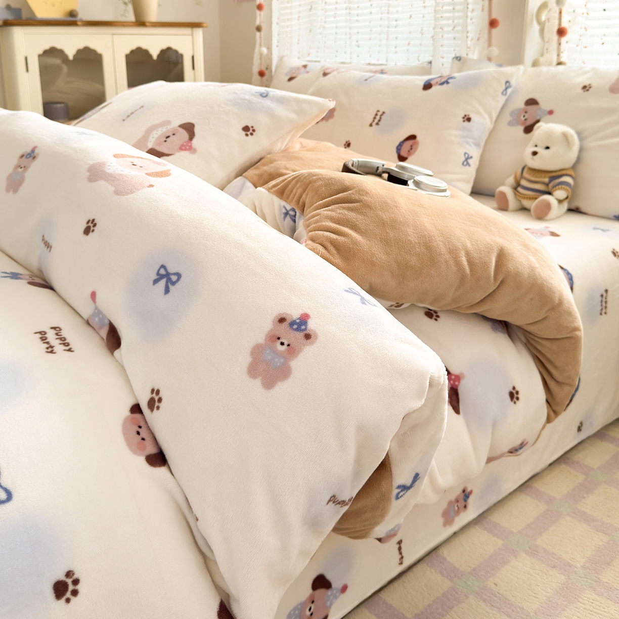 91家纺网 家纺一手货源 找家纺 沐芷 2025加厚A类牛奶绒被套被罩高克重加厚珊瑚绒四件套卡通简约加绒单被套 【绒】蓝波点印记