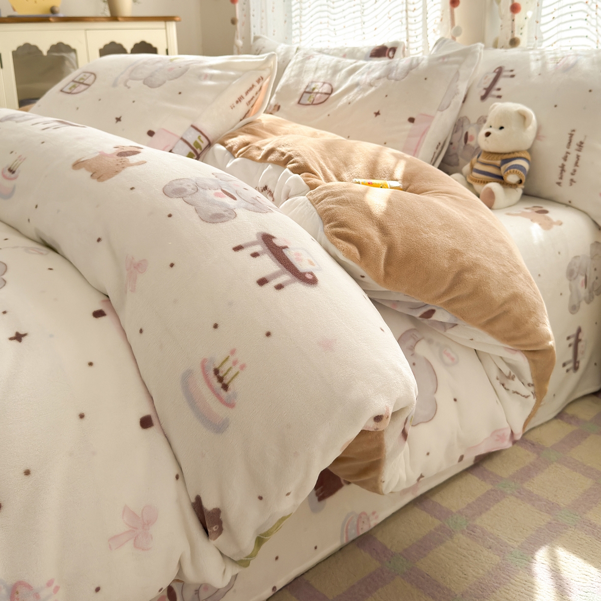 91家纺网 家纺一手货源 找家纺 沐芷 2025加厚A类牛奶绒被套被罩高克重加厚珊瑚绒四件套卡通简约加绒单被套 【绒】软萌小象