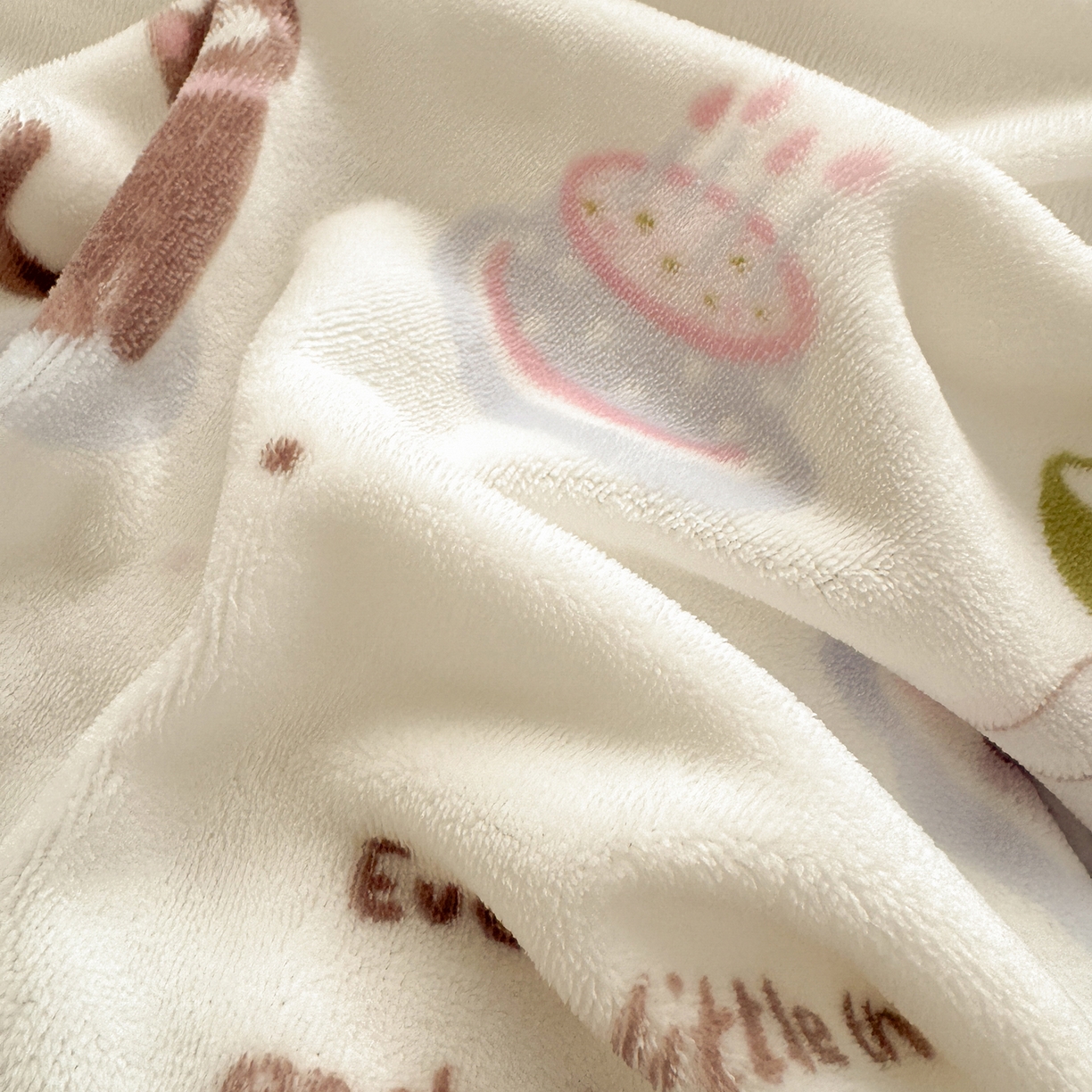 91家纺网 家纺一手货源 找家纺 沐芷 2025加厚A类牛奶绒被套被罩高克重加厚珊瑚绒四件套卡通简约加绒单被套 【绒】软萌小象