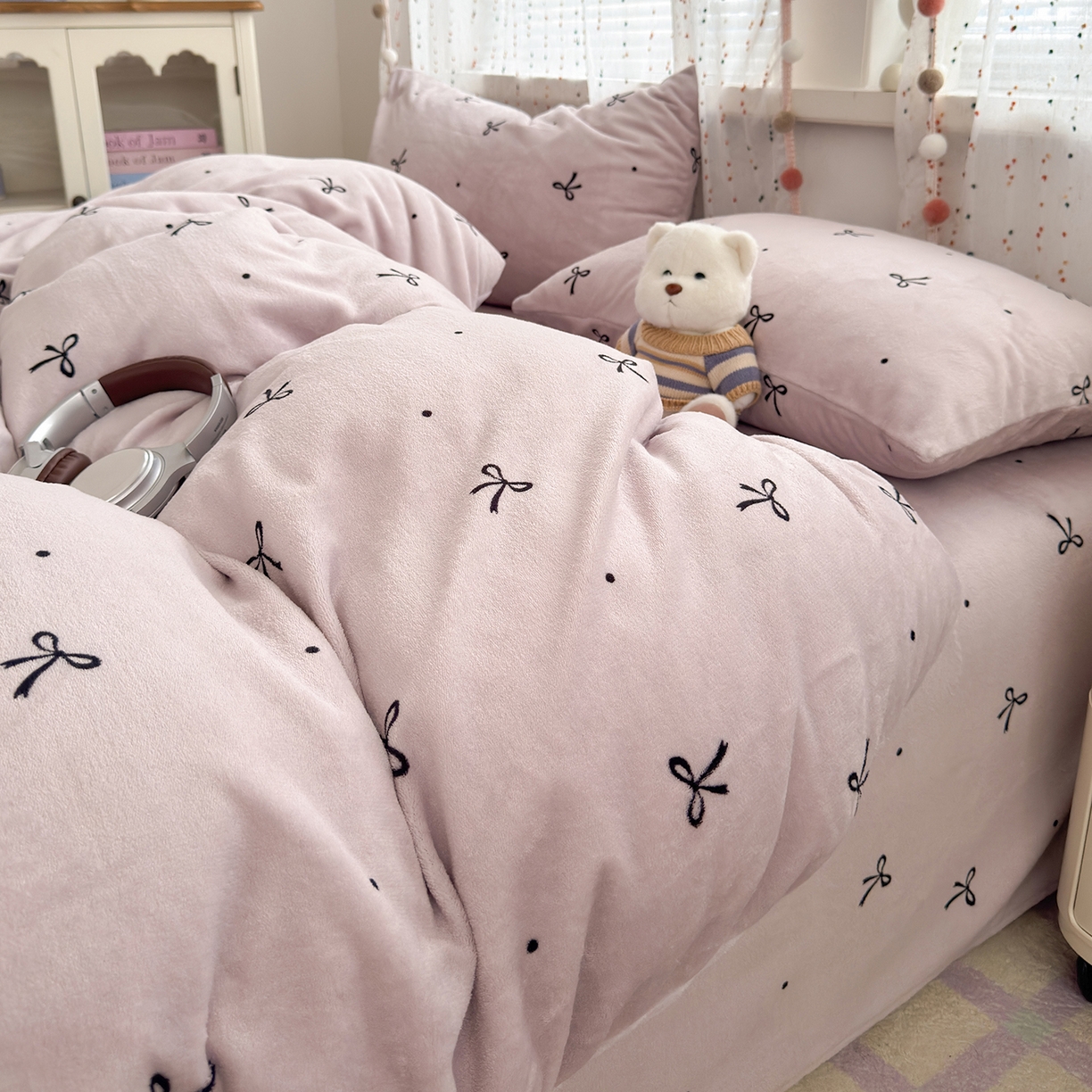 91家纺网 家纺一手货源 找家纺 沐芷 2025加厚A类牛奶绒被套被罩高克重加厚珊瑚绒四件套卡通简约加绒单被套 【绒】小蝴蝶结紫