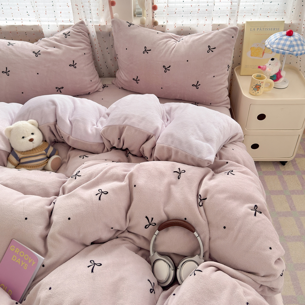 91家纺网 家纺一手货源 找家纺 沐芷 2025加厚A类牛奶绒被套被罩高克重加厚珊瑚绒四件套卡通简约加绒单被套 【绒】小蝴蝶结紫