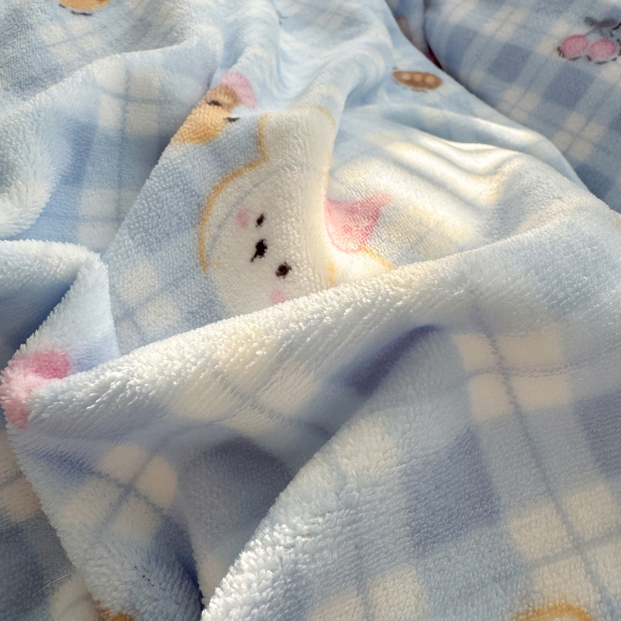 91家纺网 家纺一手货源 找家纺 沐芷 2025加厚A类牛奶绒被套被罩高克重加厚珊瑚绒四件套卡通简约加绒单被套 【绒】蓝色小窝