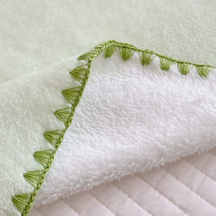 91家纺网 家纺一手货源 找家纺 嗨生活 2025新款牛奶绒毛毯儿童毛毯幼儿园休闲沙发毯床单推车毯毛毯毯子 熊猫之家