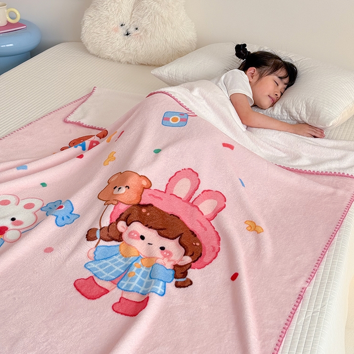 91家纺网 家纺一手货源 找家纺 嗨生活 2025新款牛奶绒毛毯儿童毛毯幼儿园休闲沙发毯床单推车毯毛毯毯子 开心女孩