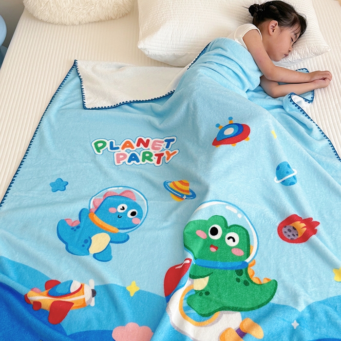 91家纺网 家纺一手货源 找家纺 嗨生活 2025新款牛奶绒毛毯儿童毛毯幼儿园休闲沙发毯床单推车毯毛毯毯子 恐龙派对