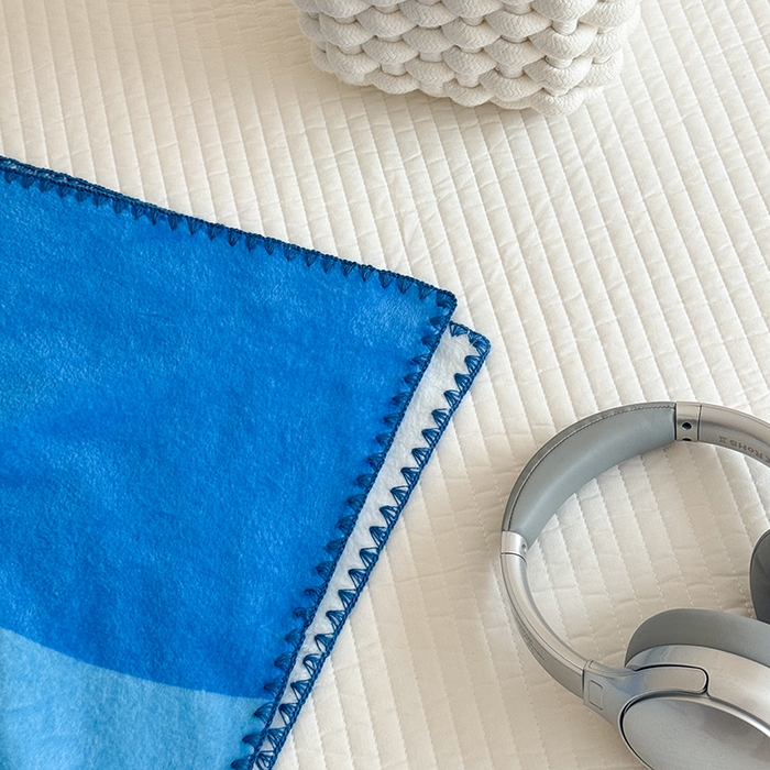 91家纺网 家纺一手货源 找家纺 嗨生活 2025新款牛奶绒毛毯儿童毛毯幼儿园休闲沙发毯床单推车毯毛毯毯子 恐龙派对