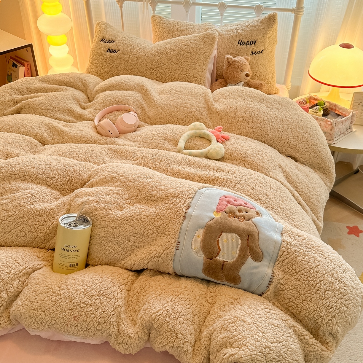 91家纺网 家纺一手货源 找家纺 （总）子钦家纺 2025秋冬新款加厚羊羔绒牛奶绒卡通贴布绣床单床笠四件套第一波