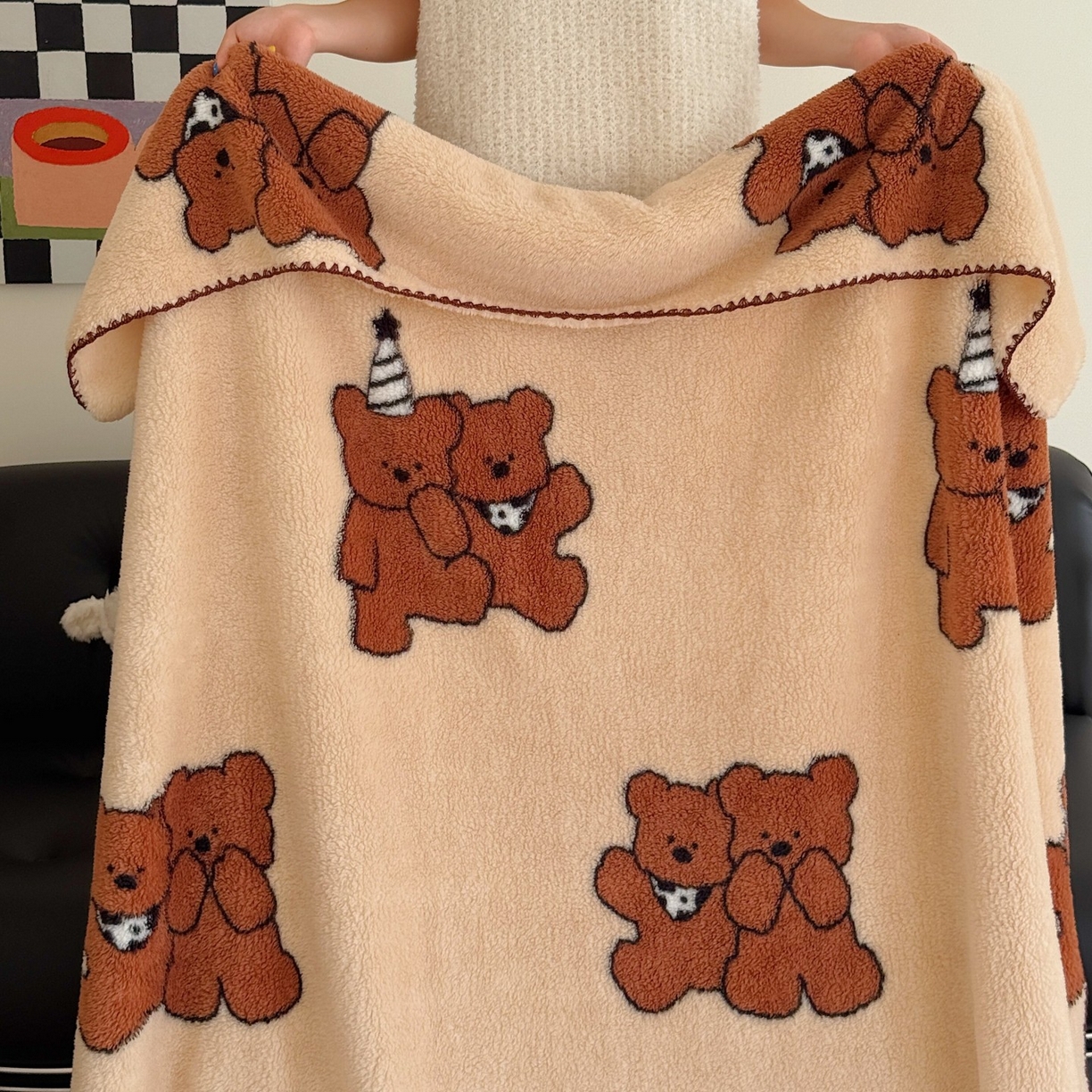 91家纺网 家纺一手货源 找家纺 顾里家纺 2025新款韩系卡通云朵绒盖毯 三只小熊