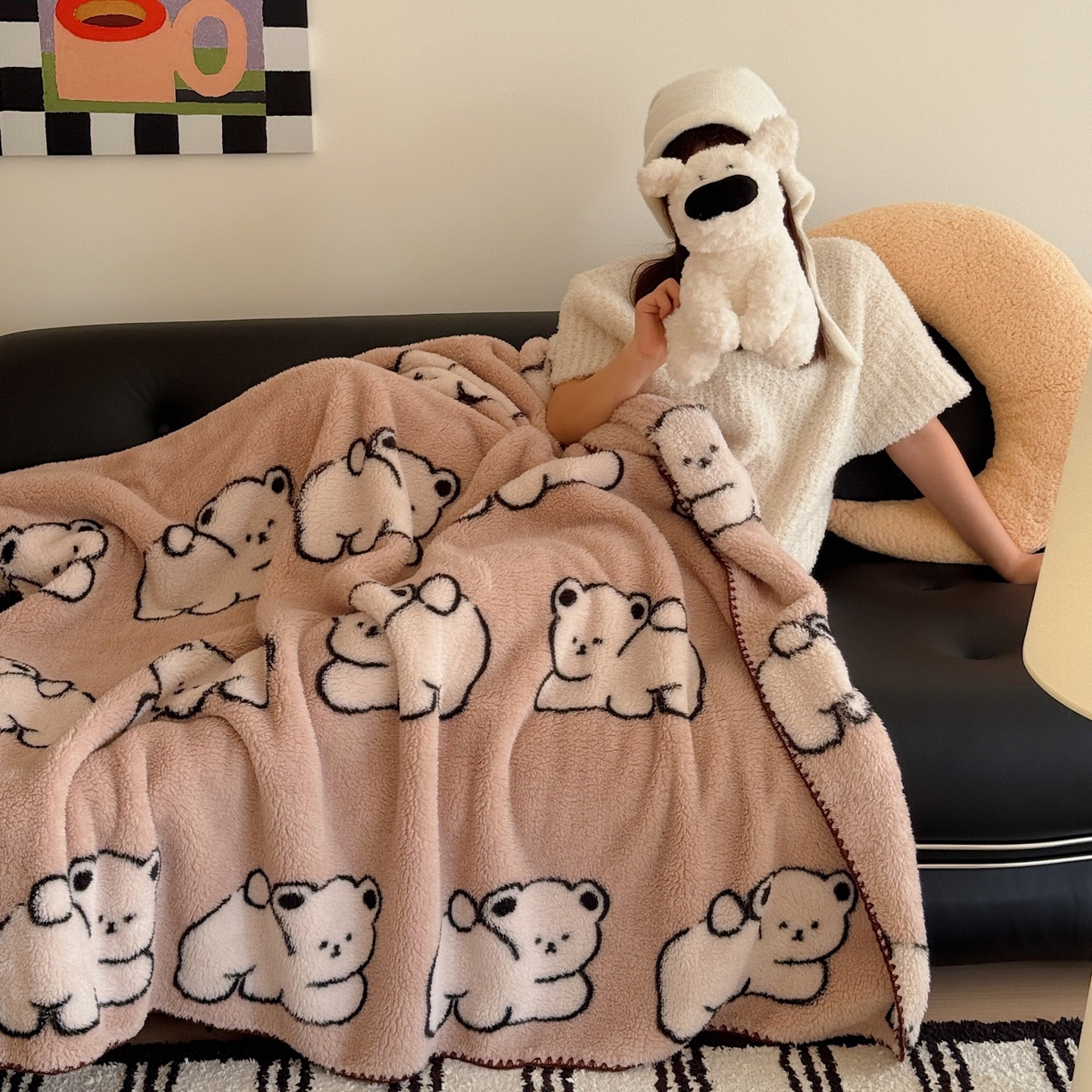 91家纺网 家纺一手货源 找家纺 顾里家纺 2025新款韩系卡通云朵绒盖毯 趴小熊