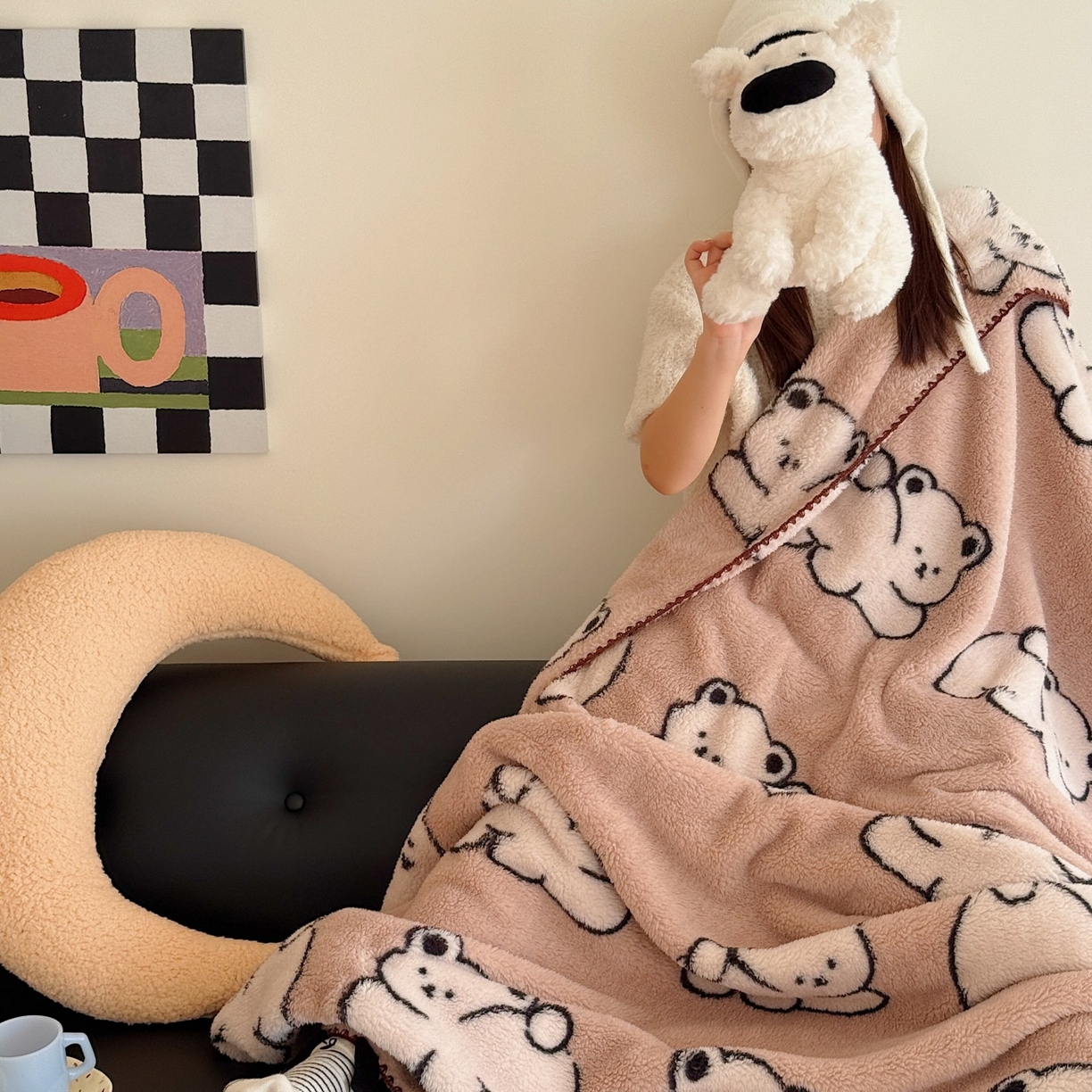 91家纺网 家纺一手货源 找家纺 顾里家纺 2025新款韩系卡通云朵绒盖毯 趴小熊