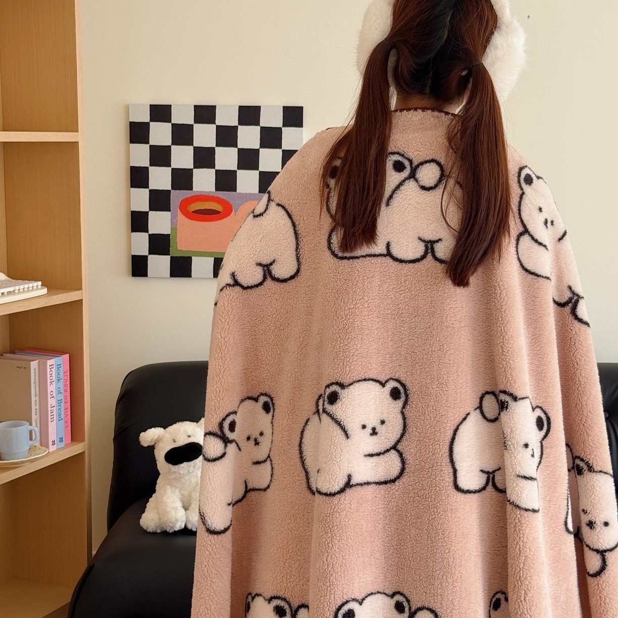 91家纺网 家纺一手货源 找家纺 顾里家纺 2025新款韩系卡通云朵绒盖毯 趴小熊