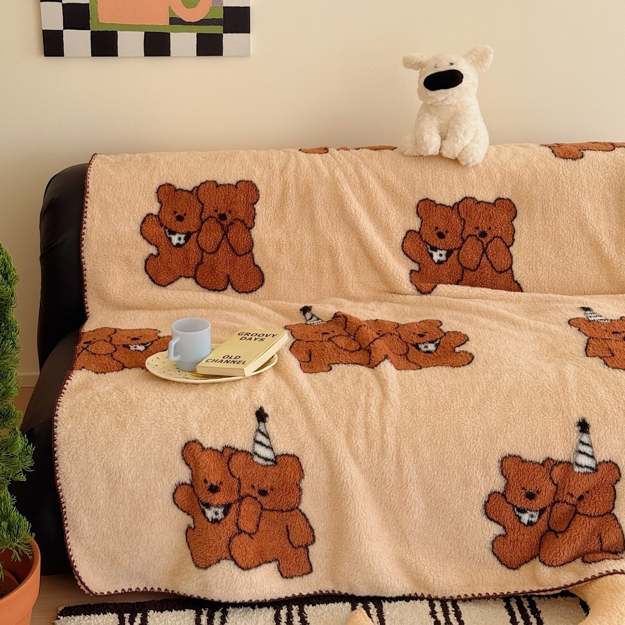 91家纺网 家纺一手货源 找家纺 顾里家纺 2025新款韩系卡通云朵绒盖毯 三只小熊