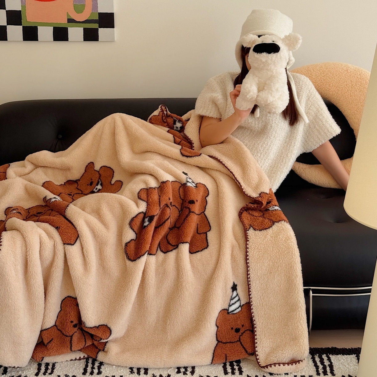 91家纺网 家纺一手货源 找家纺 顾里家纺 2025新款韩系卡通云朵绒盖毯 三只小熊