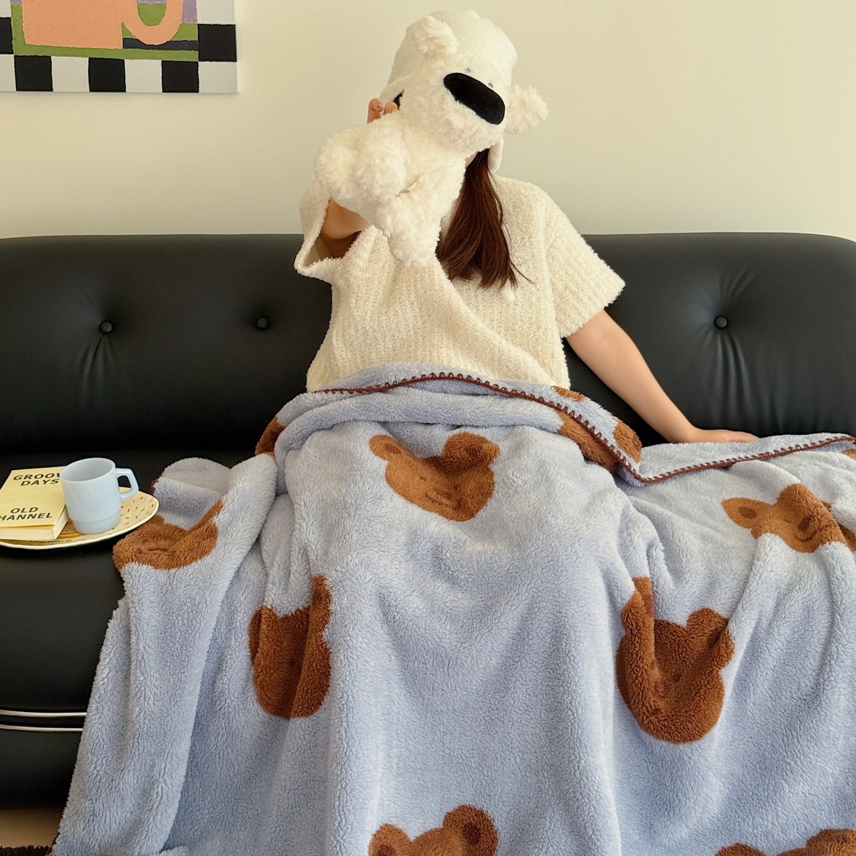 91家纺网 家纺一手货源 找家纺 顾里家纺 2025新款韩系卡通云朵绒盖毯 表情小熊