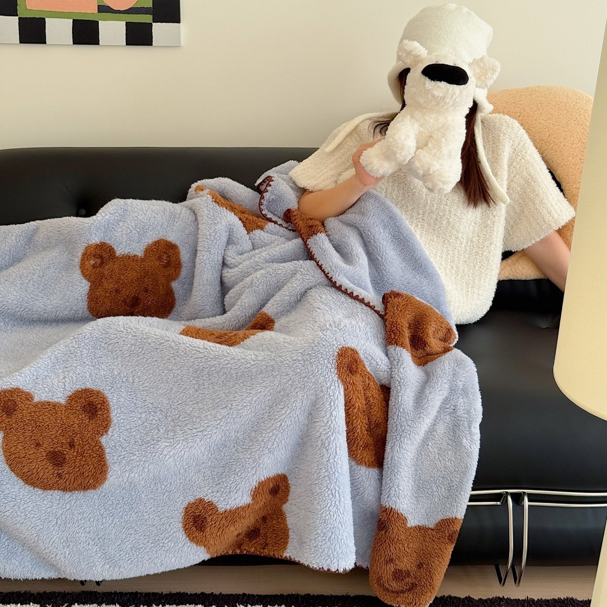 91家纺网 家纺一手货源 找家纺 顾里家纺 2025新款韩系卡通云朵绒盖毯 表情小熊