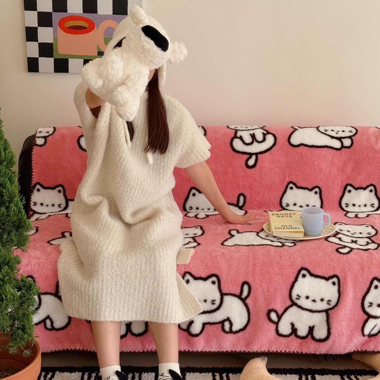 91家纺网 家纺一手货源 找家纺 顾里家纺 2025新款韩系卡通云朵绒盖毯 乖乖猫