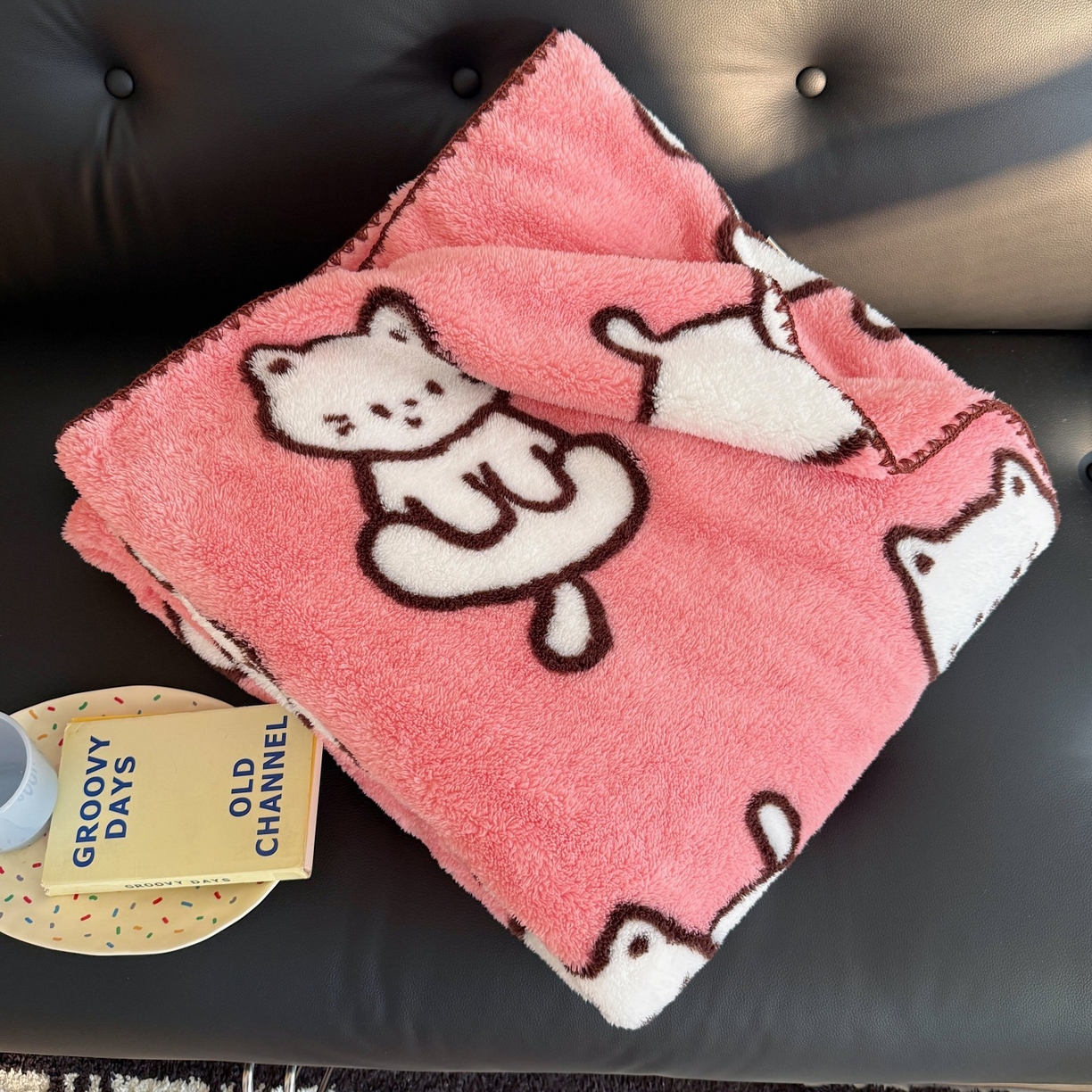 91家纺网 家纺一手货源 找家纺 顾里家纺 2025新款韩系卡通云朵绒盖毯 乖乖猫