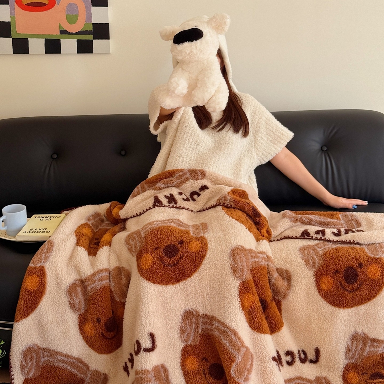 91家纺网 家纺一手货源 找家纺 顾里家纺 2025新款韩系卡通云朵绒盖毯 幸运幼熊