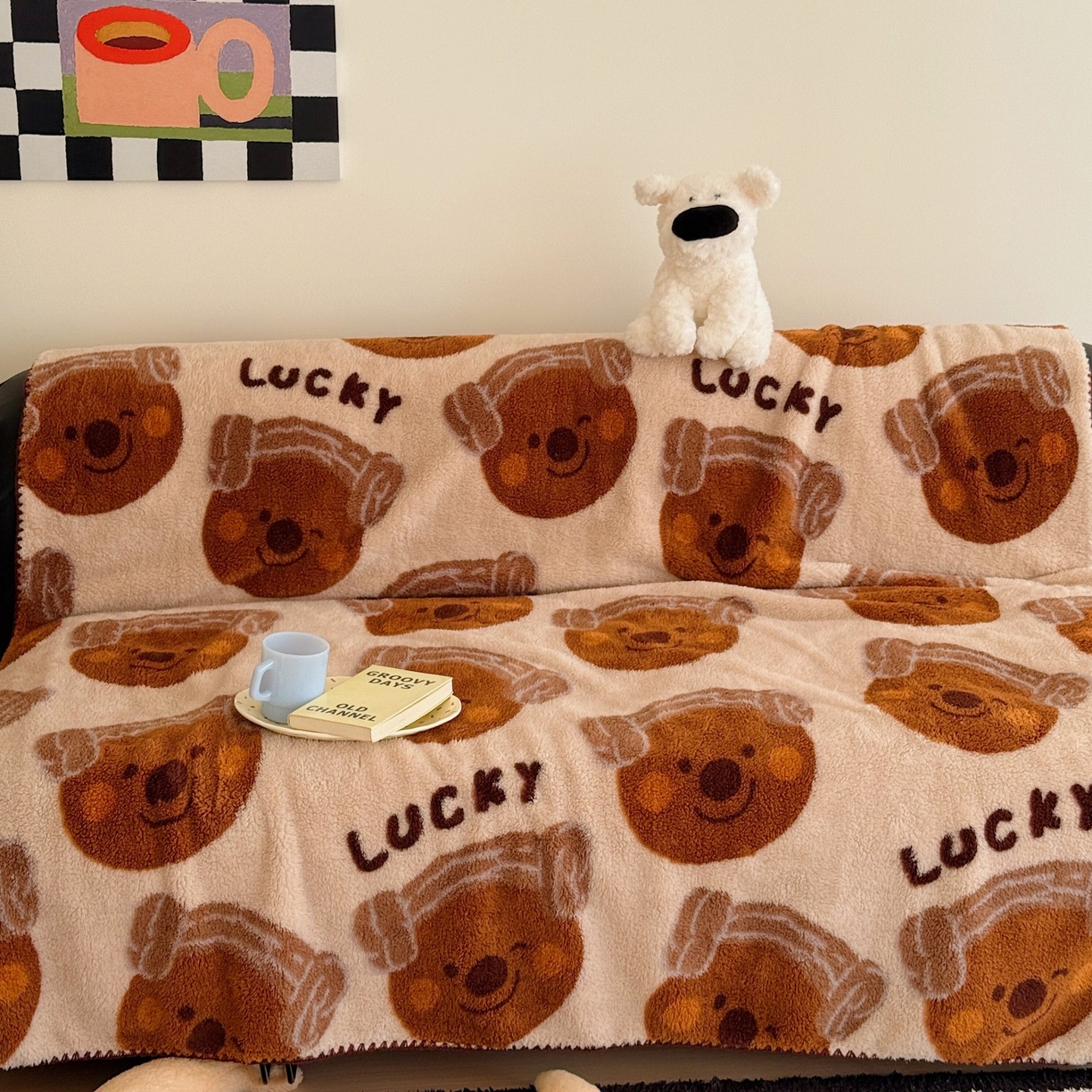 91家纺网 家纺一手货源 找家纺 顾里家纺 2025新款韩系卡通云朵绒盖毯 幸运幼熊