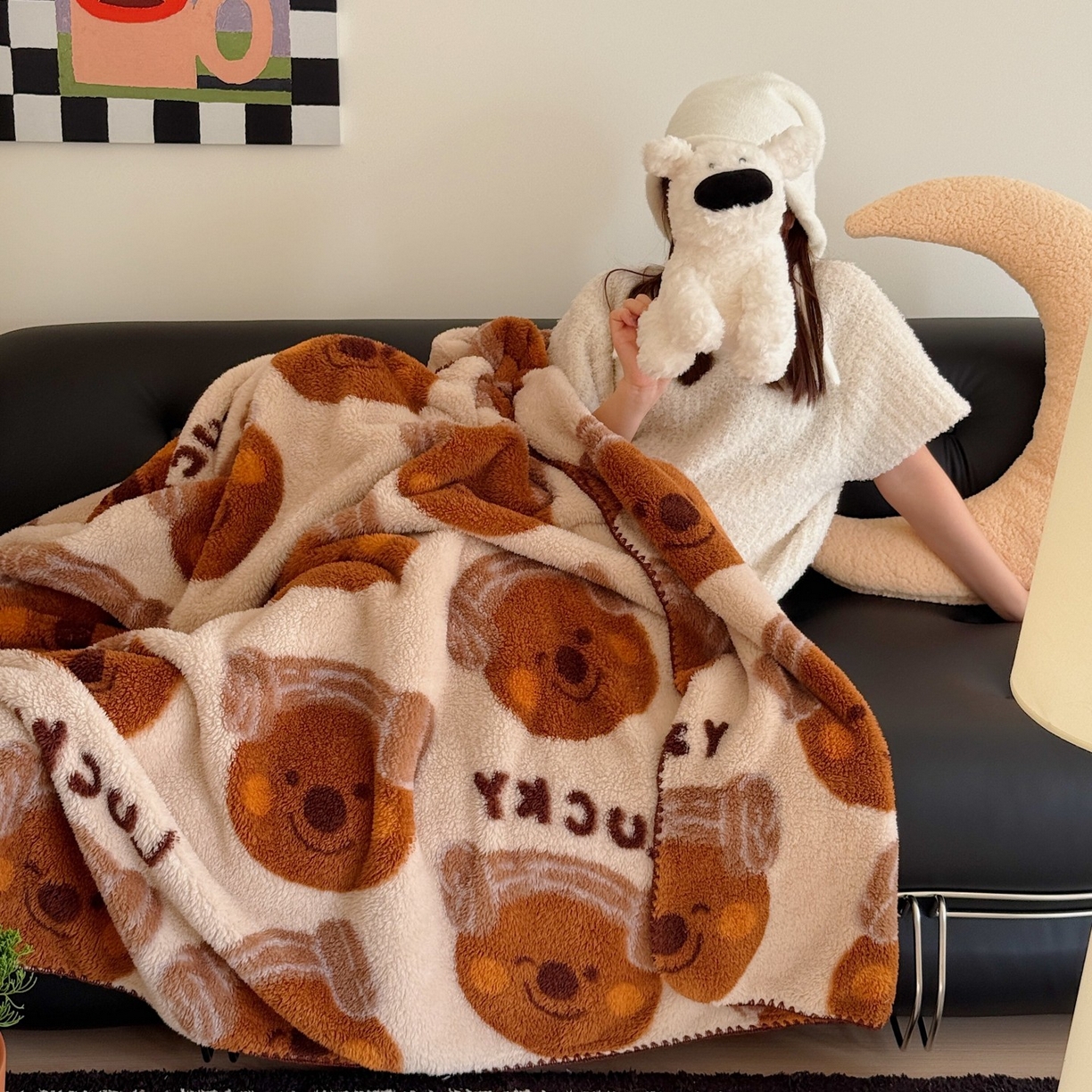 91家纺网 家纺一手货源 找家纺 顾里家纺 2025新款韩系卡通云朵绒盖毯 幸运幼熊