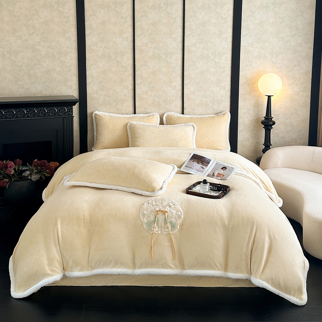 91家纺网 家纺一手货源 找家纺 诺梵家纺 2025新款兔毛包边中式绣花四件套-苏颜 苏颜-米黄