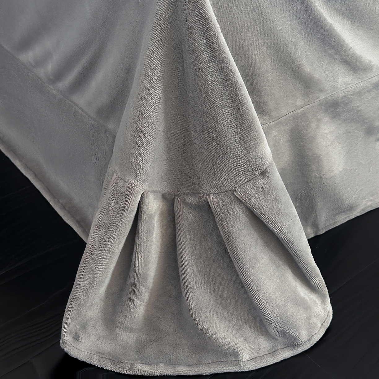 91家纺网 家纺一手货源 找家纺 诺梵家纺 2025新款兔毛包边中式绣花四件套-苏颜 苏颜-灰