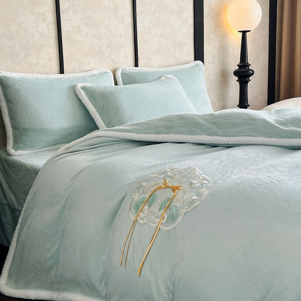 91家纺网 家纺一手货源 找家纺 诺梵家纺 2025新款兔毛包边中式绣花四件套-苏颜 苏颜-绿