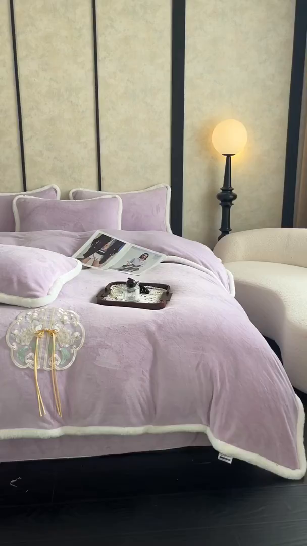 91家纺网 家纺一手货源 找家纺 诺梵家纺 2025新款兔毛包边中式绣花四件套-苏颜 苏颜-紫