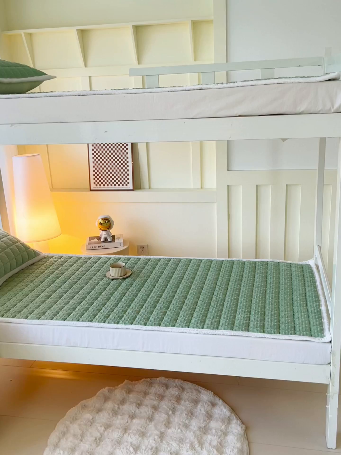 91家纺网 家纺一手货源 找家纺 金鑫汇家纺 2025秋冬纯色豆豆绒床褥垫系列-学生床 学生床豆豆绒床褥垫绿色