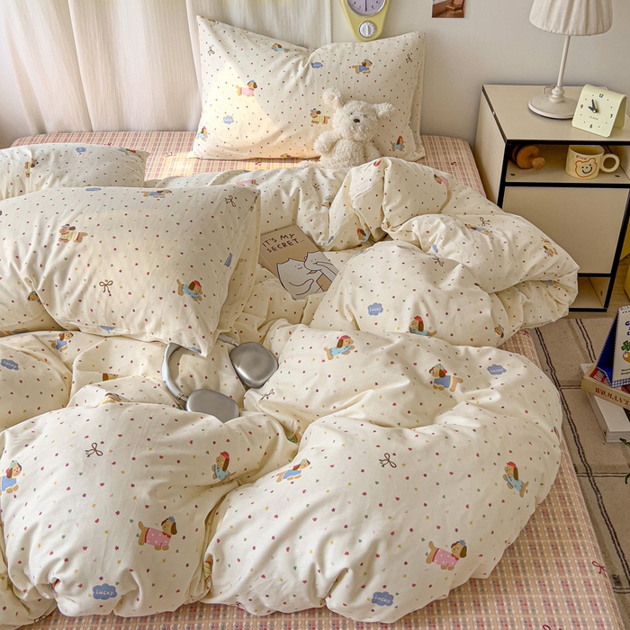 91家纺网 家纺一手货源 找家纺 耀悦家纺 2025新款40支全棉纯棉四件套ins卡通可爱风简约 彩色波点腊肠狗