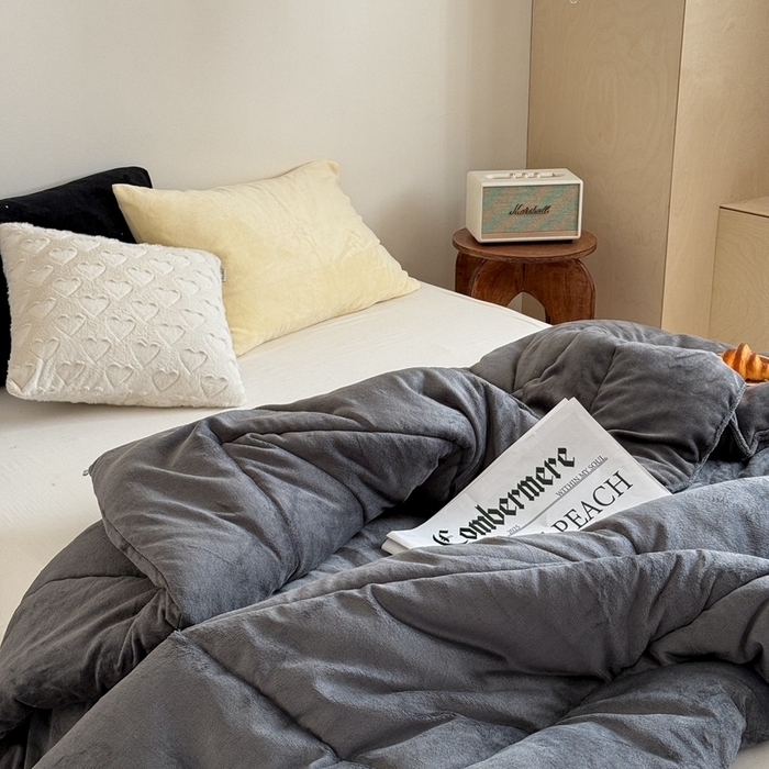 91家纺网 家纺一手货源 找家纺 （总）申龙家纺 2025新款牛奶绒冬被