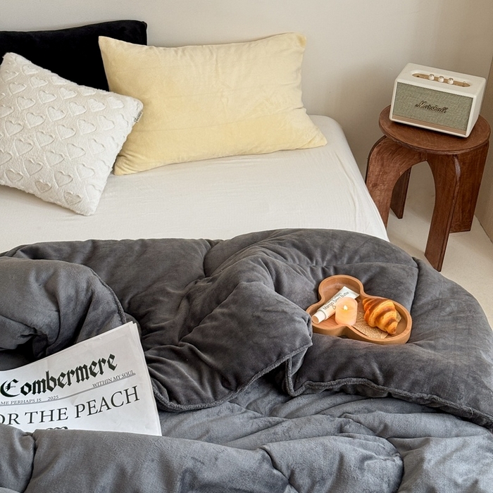 91家纺网 家纺一手货源 找家纺 （总）申龙家纺 2025新款牛奶绒冬被