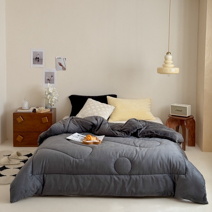 91家纺网 家纺一手货源 找家纺 （总）申龙家纺 2025新款牛奶绒冬被