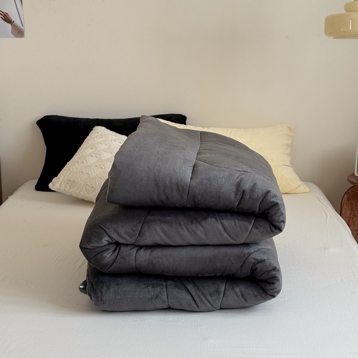 91家纺网 家纺一手货源 找家纺 （总）申龙家纺 2025新款牛奶绒冬被