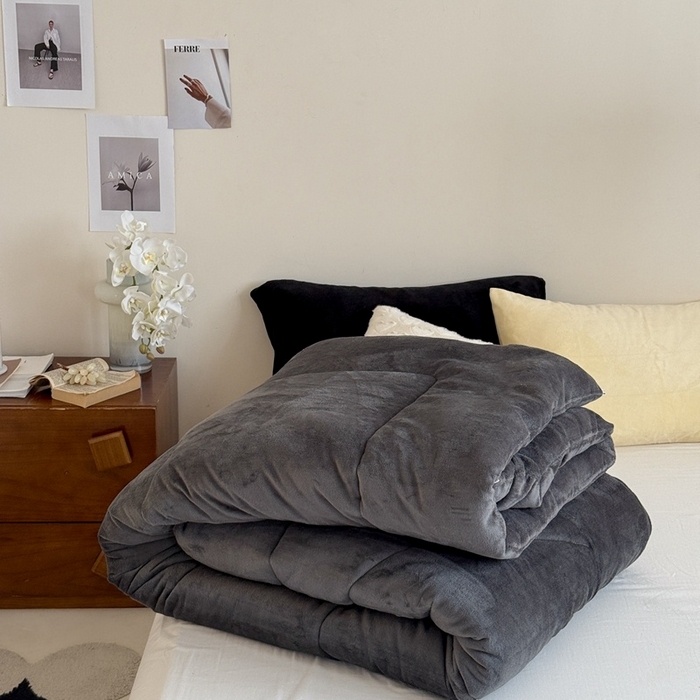 91家纺网 家纺一手货源 找家纺 （总）申龙家纺 2025新款牛奶绒冬被