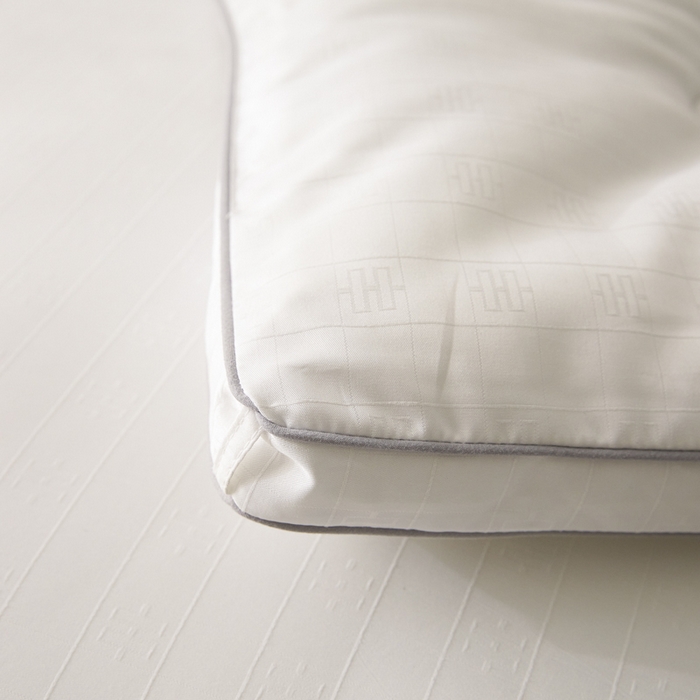 91家纺网 家纺一手货源 找家纺 （总）置顶家纺 2024新款贡缎提花大豆纤维被子被芯--棚拍图