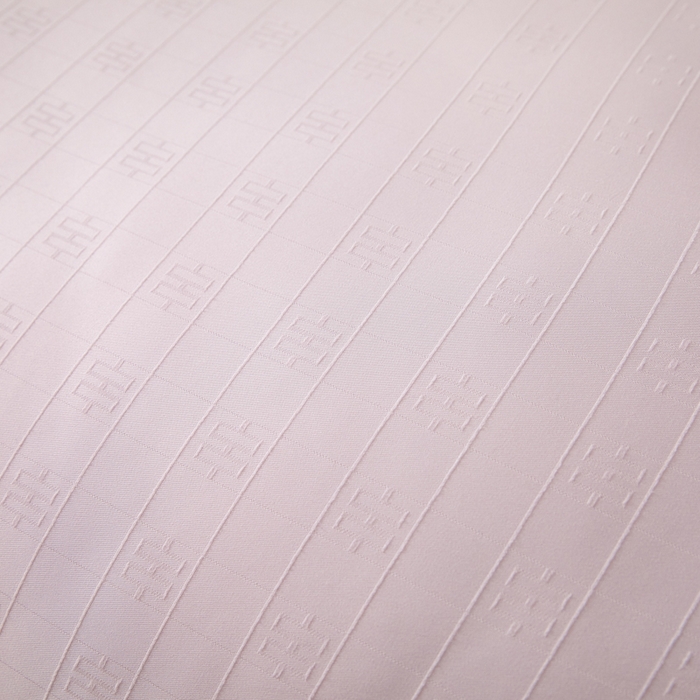 91家纺网 家纺一手货源 找家纺 置顶家纺 2024新款贡缎提花大豆纤维被子被芯--棚拍图 串串格-果粉