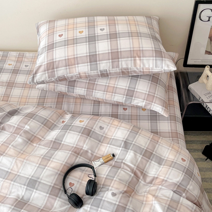 91家纺网 家纺一手货源 找家纺 耀悦家纺 2025新款40支全棉纯棉四件套ins卡通可爱风简约 心语格调