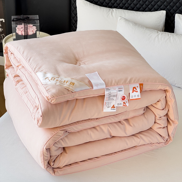 91家纺网 家纺一手货源 找家纺 置顶家纺 2024新款贡缎提花大豆纤维被子被芯--实拍图 串串格-温馨玉色