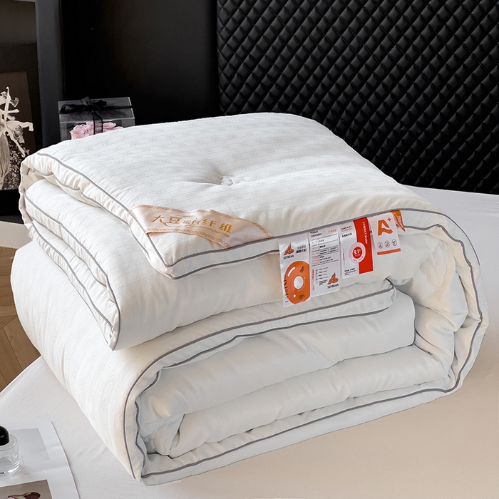 91家纺网 家纺一手货源 找家纺 置顶家纺 2024新款贡缎提花大豆纤维被子被芯--实拍图 串串格-大气白色