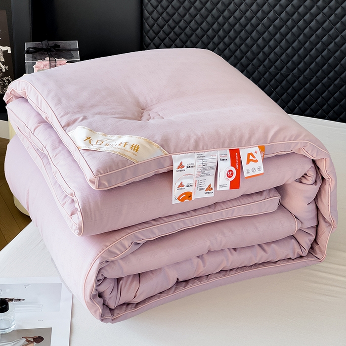 91家纺网 家纺一手货源 找家纺 置顶家纺 2024新款贡缎提花大豆纤维被子被芯--实拍图 串串格-浅豆沙