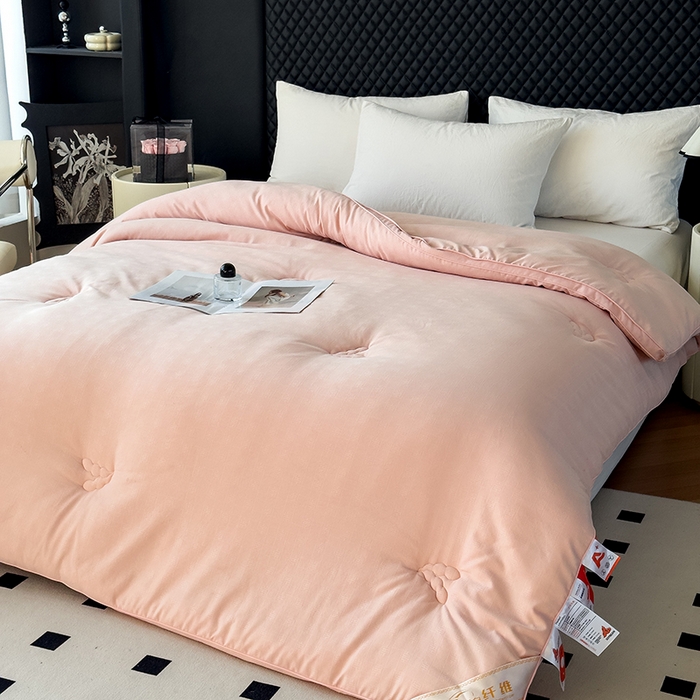 91家纺网 家纺一手货源 找家纺 置顶家纺 2024新款贡缎提花大豆纤维被子被芯--实拍图 串串格-温馨玉色